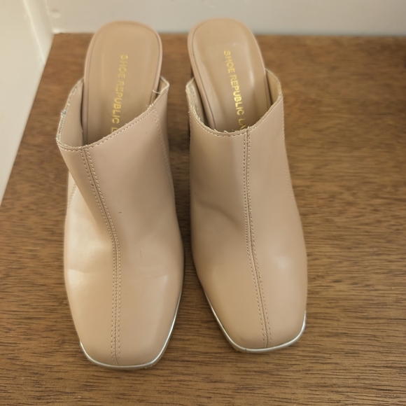 Elegant Beige Block Heel Mules - Picture 2 of 7